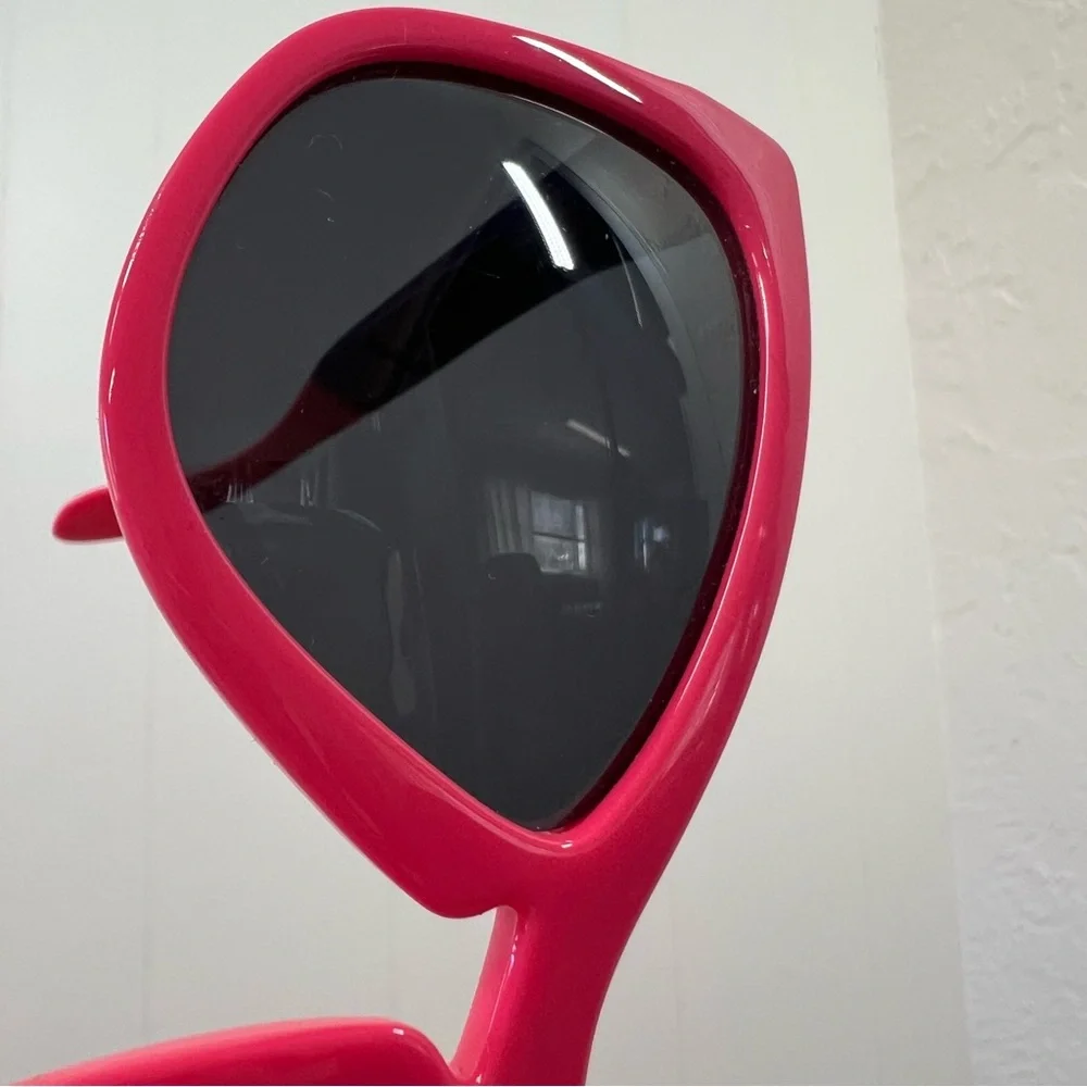 Vybe Pink Sunglasses